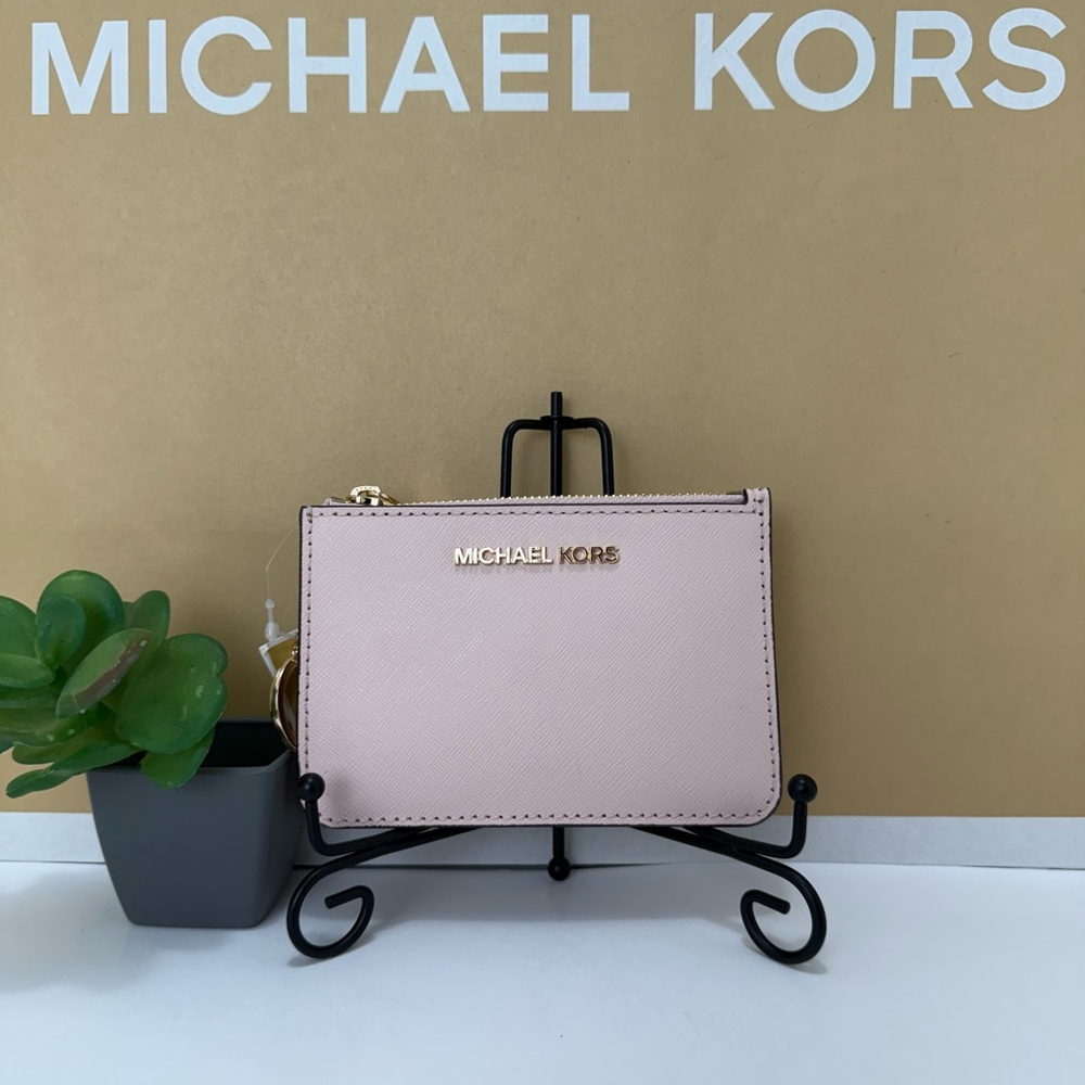 Michael Kors Card Holder Keychain - Picture 2 of 8
